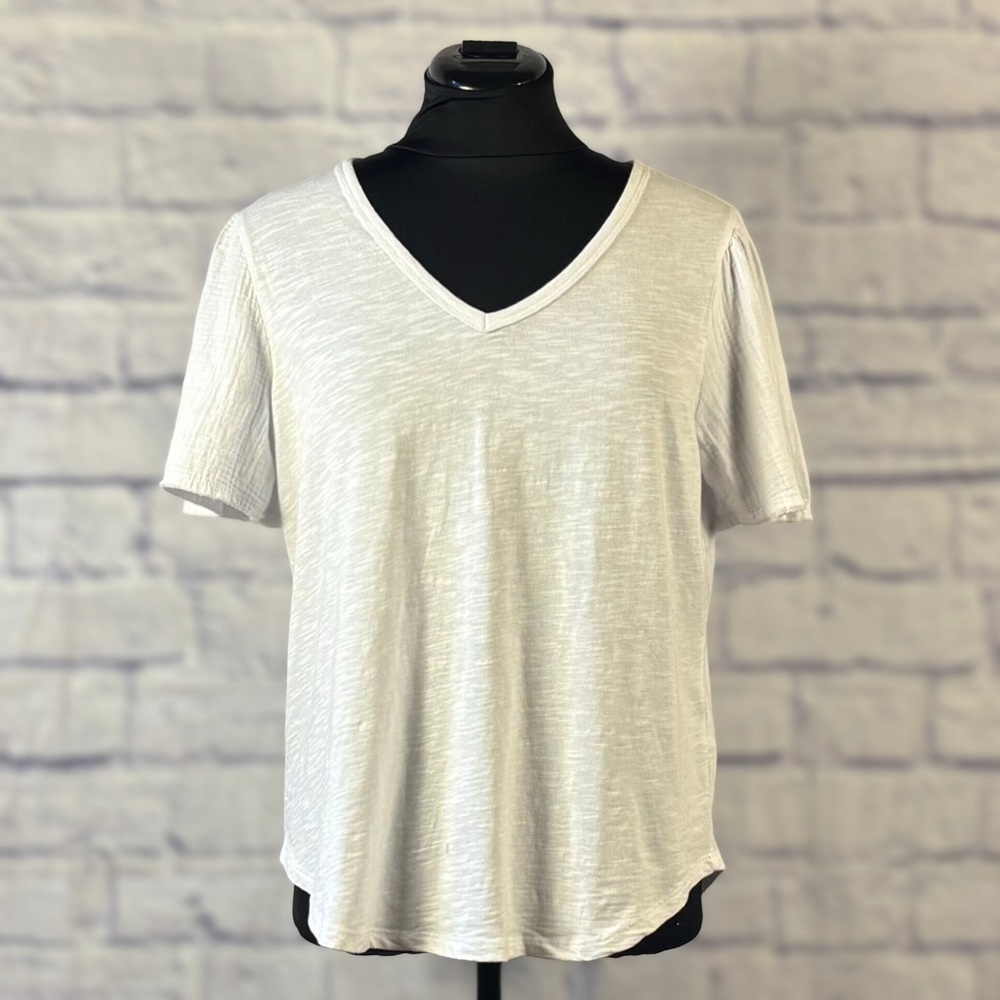 Time and Tru White V-Neck T with Gauze Sleeves